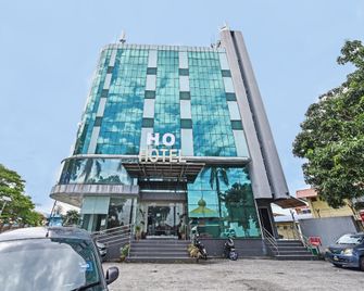 Super OYO Capital O 90545 Ho Hotel - Malakka - Budova
