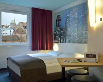 B&B Hotel Nürnberg-City - Nuremberg - Bedroom