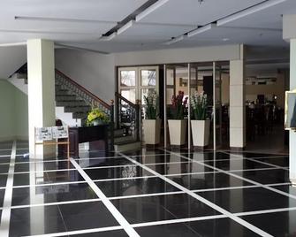 Montana Hotel Syariah Banjarbaru - Banjarbaru - Lobby