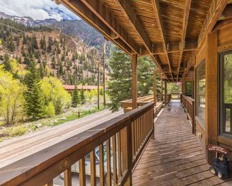 Mountain Views-Across from River Walk Trail-Pet-friendly - Ouray - Balcony