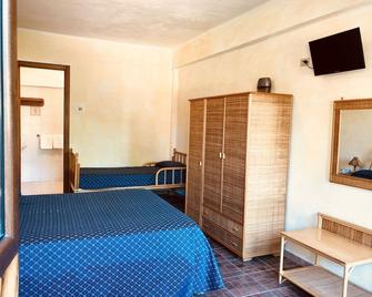 Hotel Villaggio Roller Club - Ricadi - Schlafzimmer