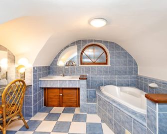 Pension Nostalgie - Minihotel - Český Krumlov - Kylpyhuone