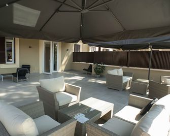 Villa Angelina - Roma - Patio