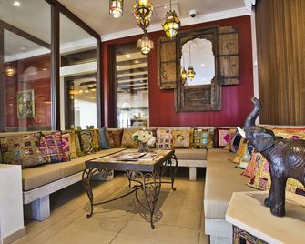 Paloma Blanca Boutique Hotel - Marbella - Salon