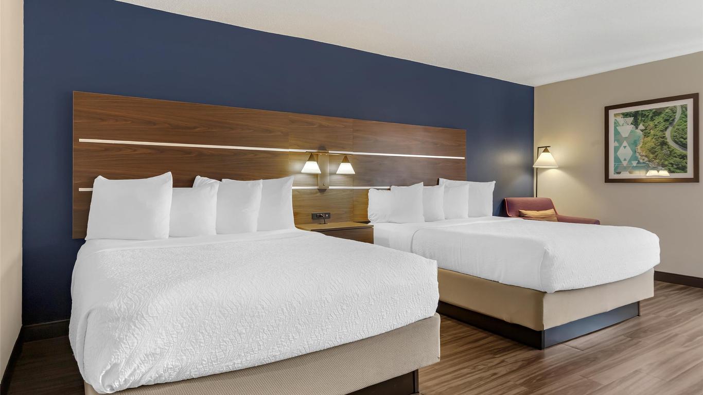 Best Western Plus Lexington Inn