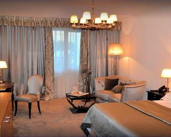 Hotel Adriatica - Geneva - Bedroom