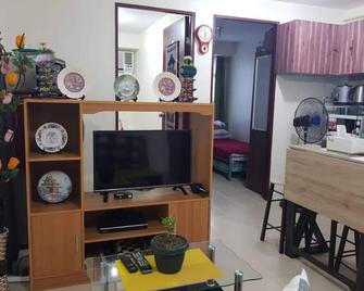 Edmar 732 (Family Room No Breakfast Included) Unit #11 - Manila - Sala de estar