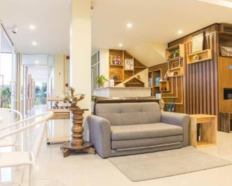 Yaibua Hotel - Chanthaburi - Lobby