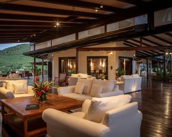 Canouan Estate Resort & Villas - Canouan Island - Bar