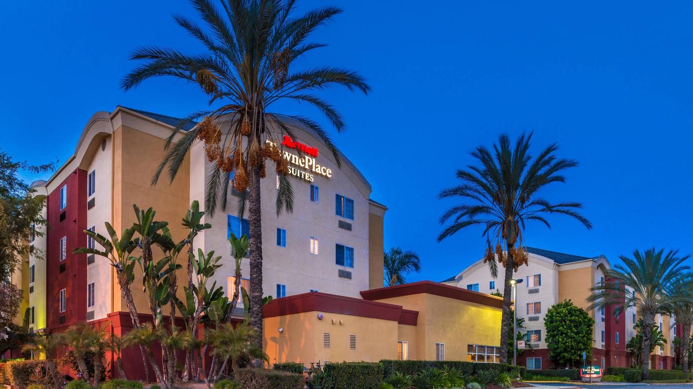 TownePlace Suites by Marriott Anaheim Maingate Near Angel Stadium