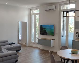 La Joliette 13002 - Marseille - Salon