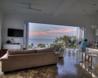 Vacala Bay Resort - Taveuni Island - Lounge