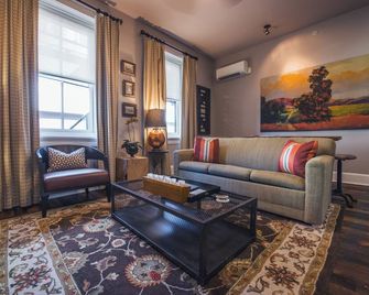 The Windsor - Asheville - אשוויל - סלון