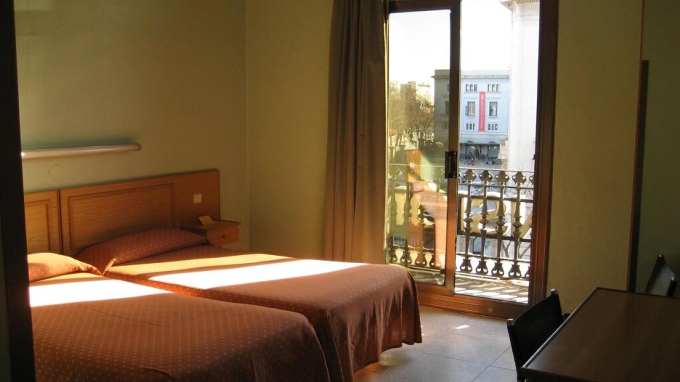 هوستال نويفو كولون