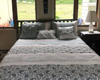 Fantastic Vacation Rental @ Lake Winnipesaukee - Meredith - Спальня