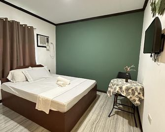 Isla Dos Homestay - General Luna - Bedroom