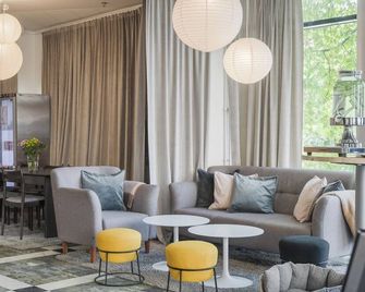 2Home Hotel Solna - Solna - Lounge