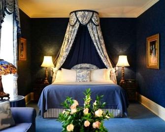 威爾斯王子酒店 - 湖上尼亞加拉 - 臥室