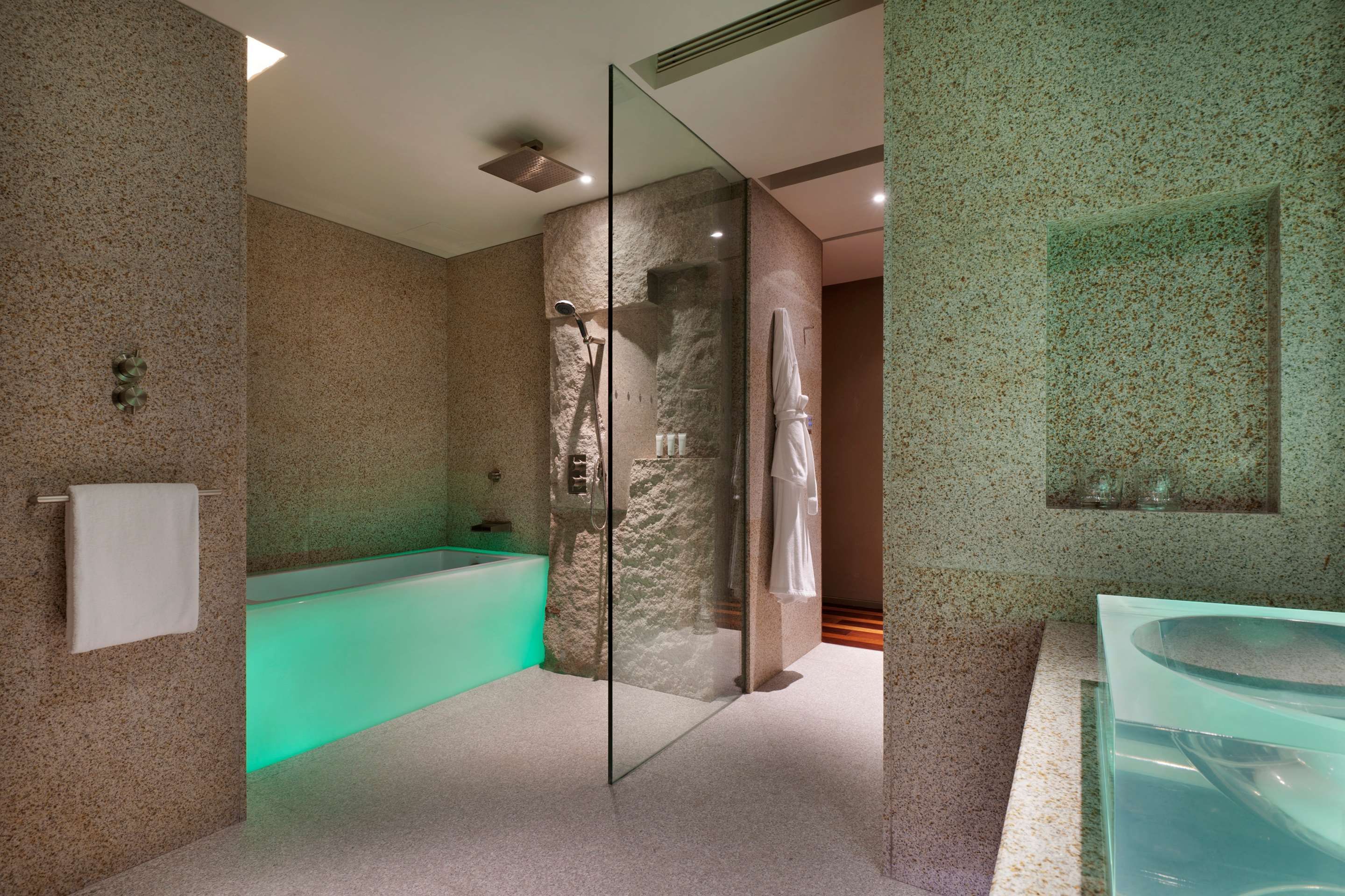 Andaz Xintiandi, Shanghai - a concept by Hyatt - Shangai - Baño