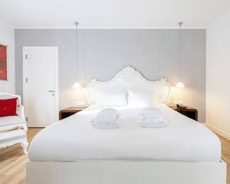 Hotel Beyond - Izmir - Bedroom