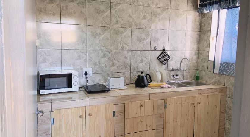 Kitchen view of Keetmanshoop Self-catering