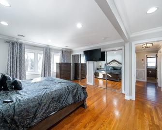 Home in Linden - Linden - Bedroom