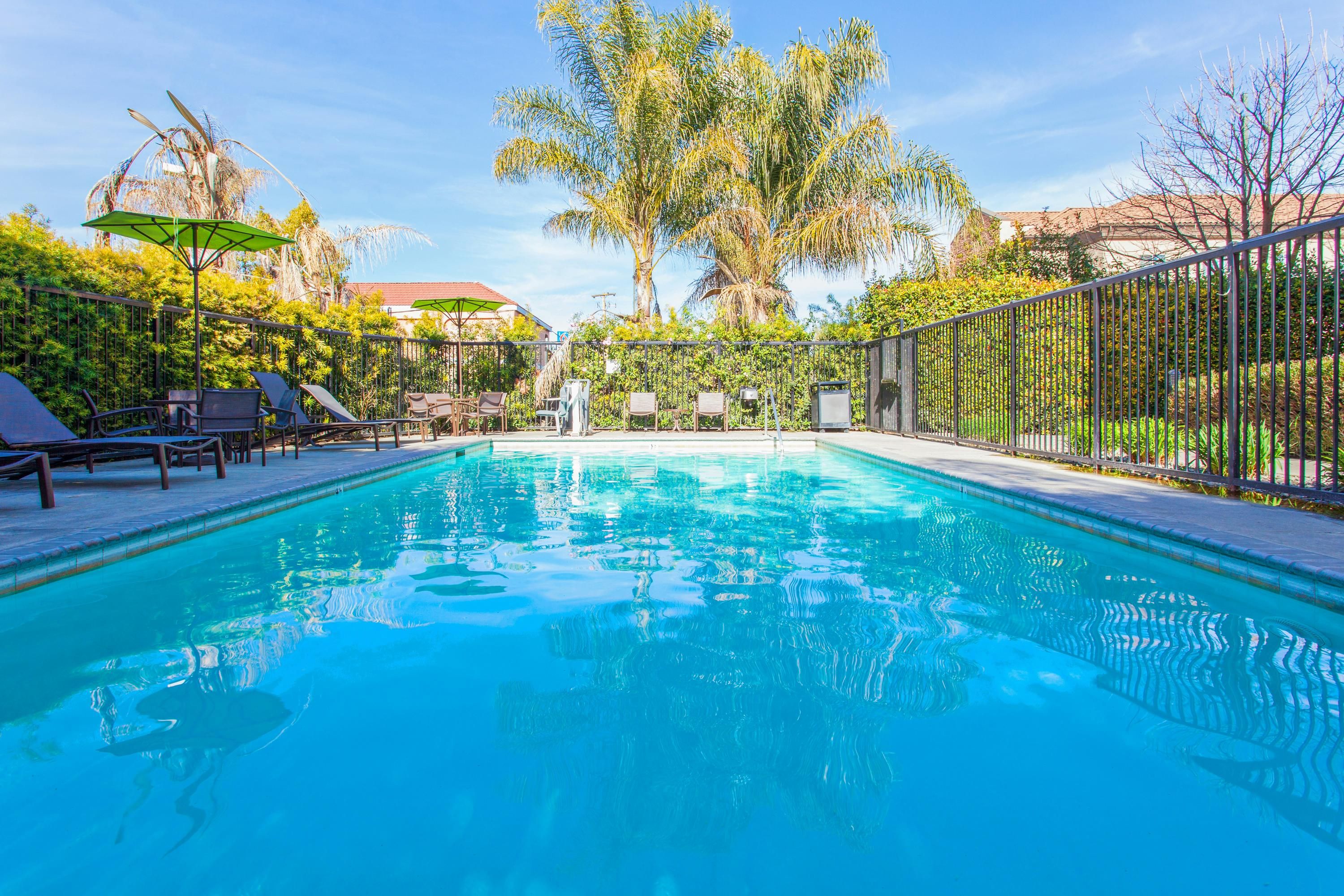 Hampton Inn & Suites Merced - Merced - Pool