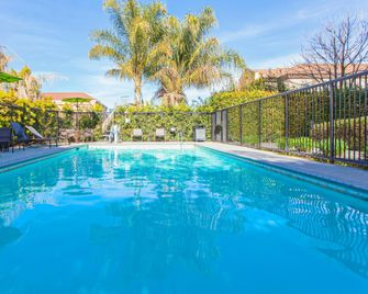 Hampton Inn & Suites Merced - Merced - Pool