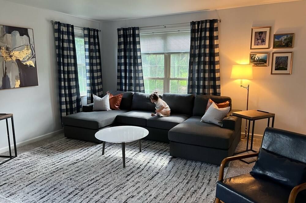 The Lions Lair— Your ultimate spot for PSU football & all things Penn State - State College - Living room