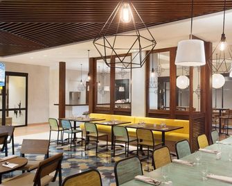 La Lucia Boutique Hotel by Prasanthi - Tanjung Pendan - Restaurant