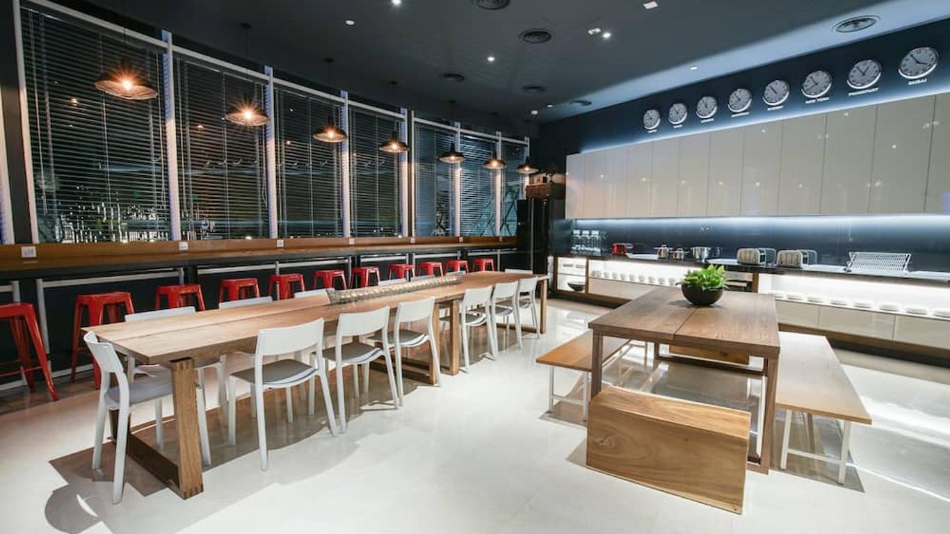 ذا بيد كيه إل سي سي