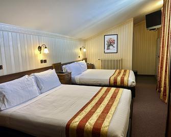 Hotel Falco D'Oro - Tole - Спальня