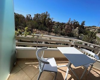 Mear Luxury Holiday Homes - Cretan Sunny Gems - Palaiochora - Balcony