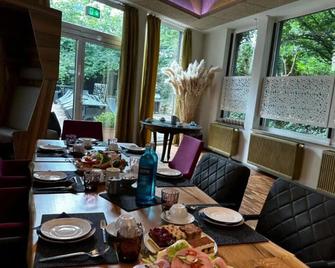 Hotel Ambiente - Dortmund - Dining room