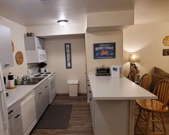 Waterfront Condo with Amazing Sunsets Overlooking the Pamlico Sound. - Avon - Cocina