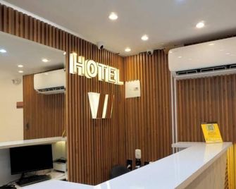 Hotel W Santa Marta - Gaira - Front desk