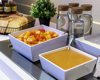 Ibis Budget Givet - Givet - Comedor