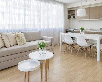 بيريس بيلجرانو باي إي با - بوينس أيرس - غرفة معيشة