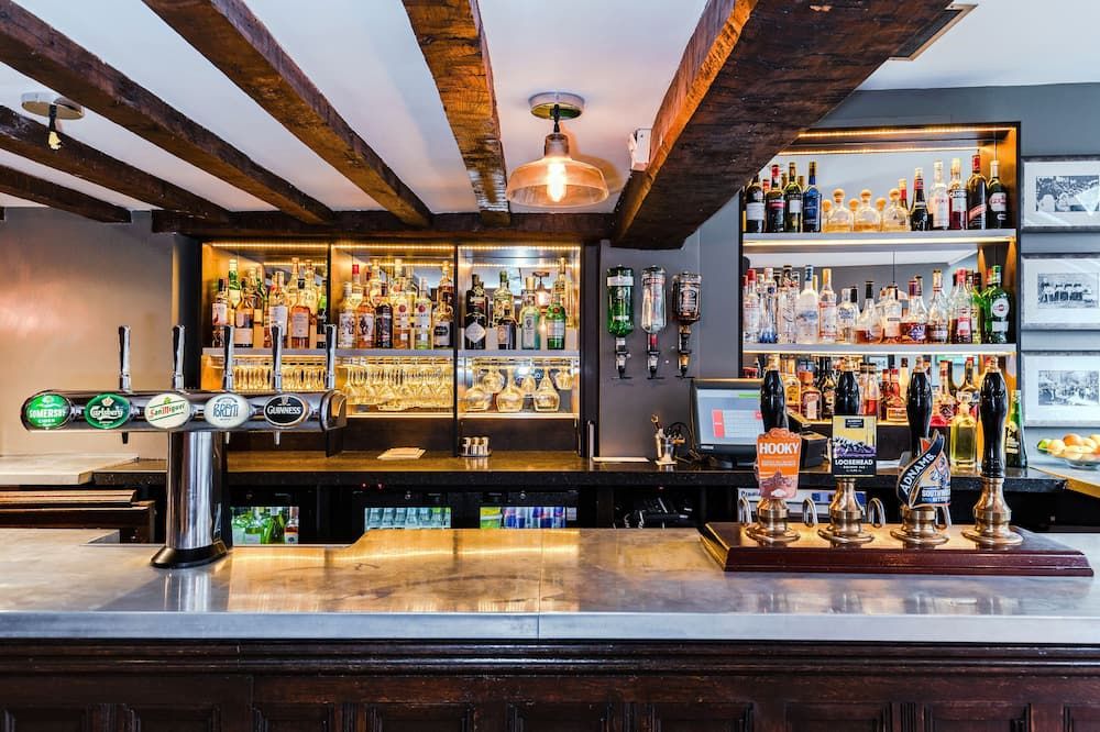Villiers Hotel - Buckingham - Bar