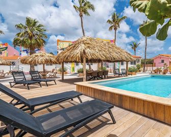 Pink Lagoon by Boutique Bonaire Unique Resorts - 克拉倫代克