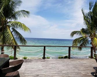 Infinity Sands Resort - Siquijor - Playa