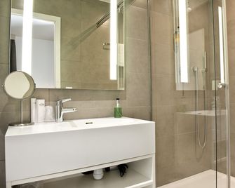 Chez Maman Hotel & Restaurant - Genève - Salle de bain