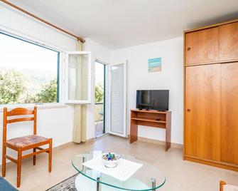 Apartments Lidija - Zaton