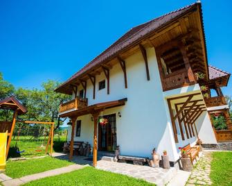 Pensiunea Agroturistica Raluca - Vadu Izei - Edificio