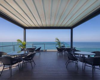 فندق راديسون، كولومبو - كولومبو - شرفة