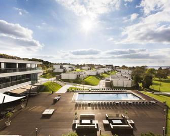 نوفي ريزورت - فيسبي - حوض السباحة