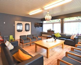 Spacious holiday home near the forest - Bad Pyrmont - Living room