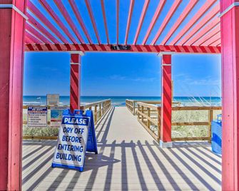 Beachfront Panama City Beach Condo w/ Outdoor Pool - Panama City Beach - Balkon