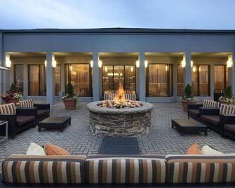 Courtyard by Marriott Atlanta Marietta/I-75 North - מרייטה - פטיו