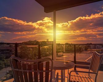 The Windsor Apartments and Hotel Brisbane - Brisbane - Balcony